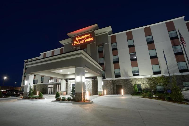 Holiday Inn & Suites Stillwater-University West, An Ihg Hotel Exterior photo